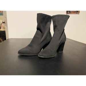 Women’s Forever 21 Black Chunky Heel Boots- Size 8